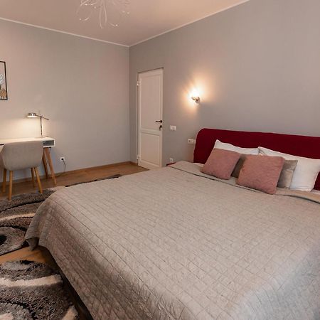 Salt Orchid Central Apartment Турда Екстериор снимка