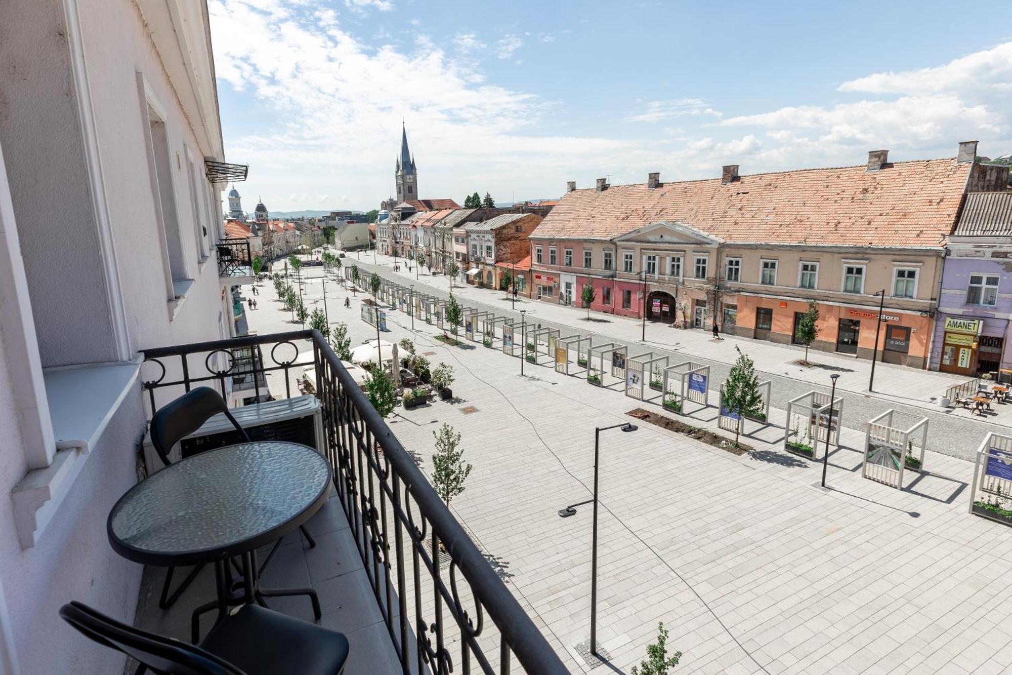 Salt Orchid Central Apartment Турда Екстериор снимка