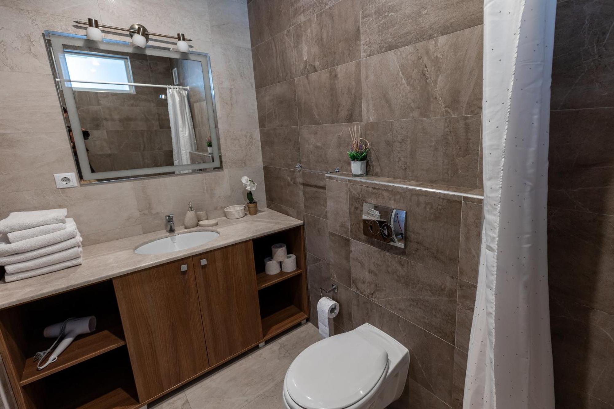 Salt Orchid Central Apartment Турда Екстериор снимка